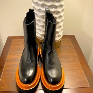 Steve Madden  Buxton Black and Orange  Lug Sole  size 5 1/2